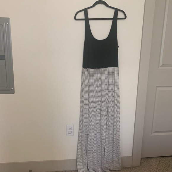 Lou & Grey Dresses & Skirts - Lou & Grey Striped Maxi Dress